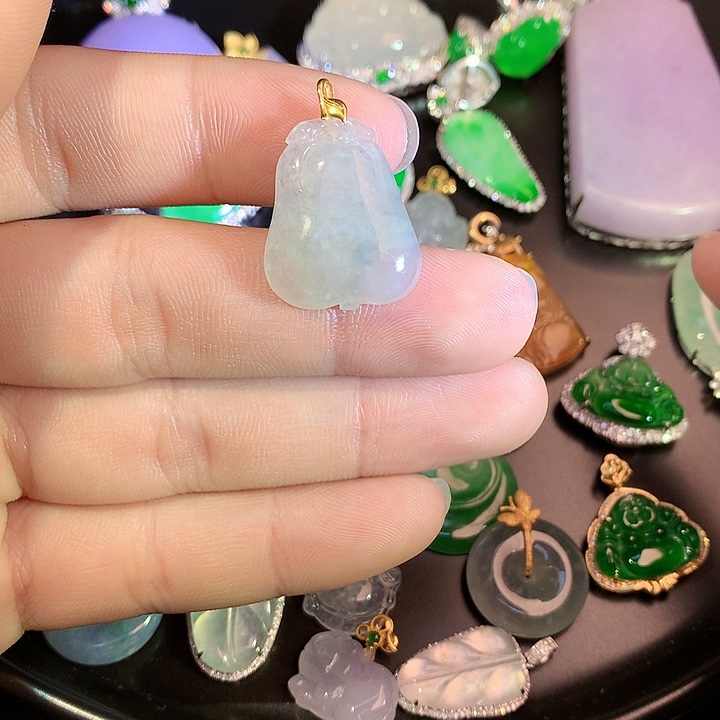 翡翠挂件18K金镶嵌584847