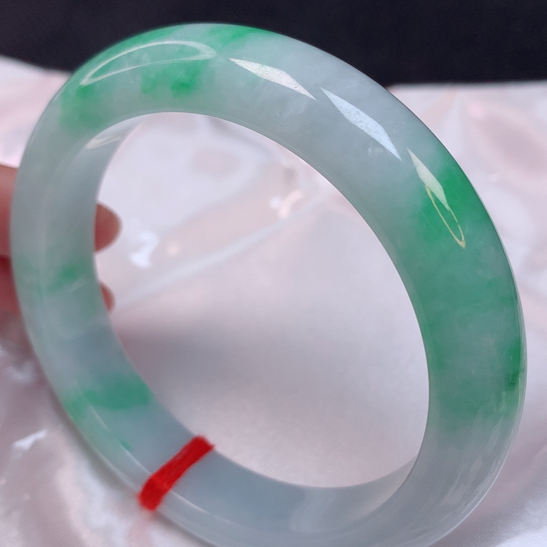 翡翠手镯未镶嵌60+ 翡翠手镯