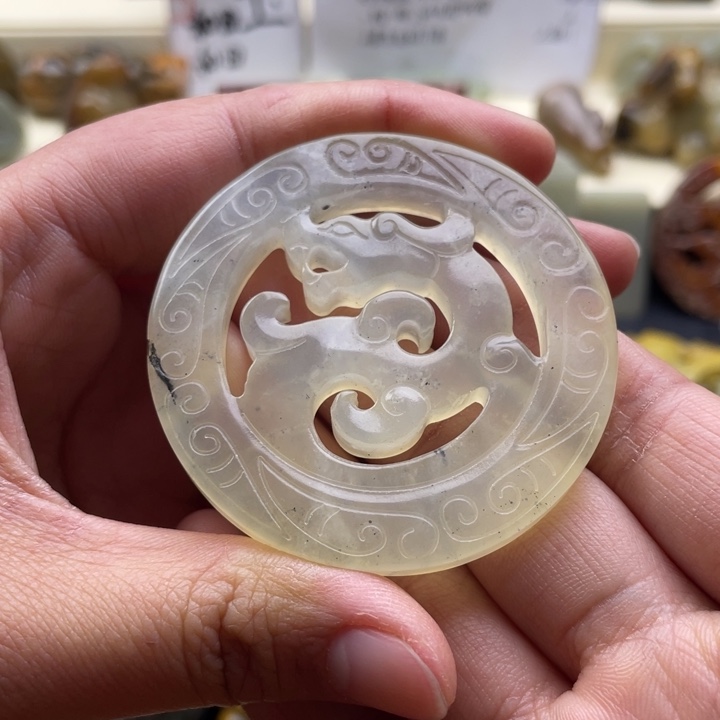 蛇纹石玉颈饰未镶嵌101