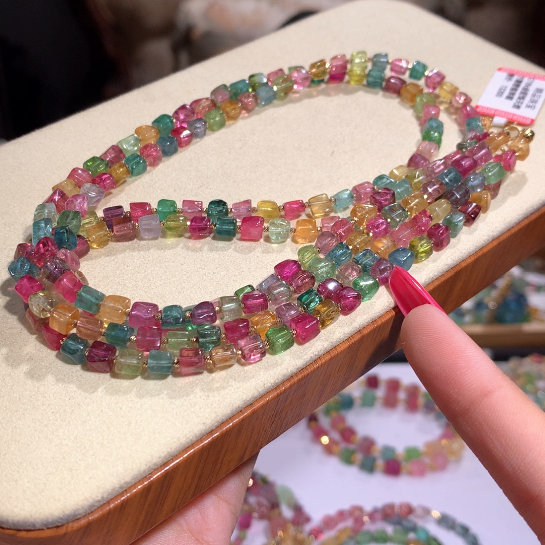 未镶嵌多样性发货其一碧玺