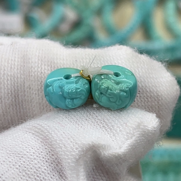 绿松石未镶嵌挂件