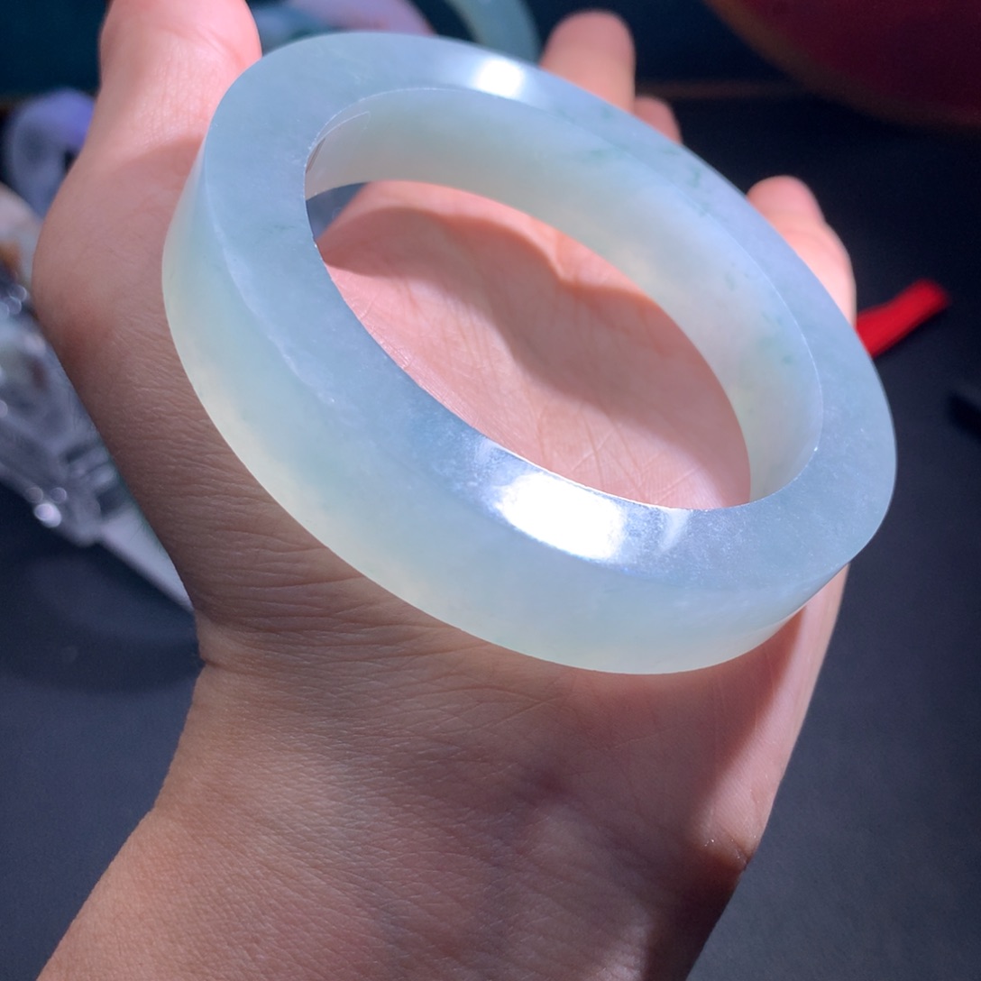 未镶嵌翡翠手镯定制翡翠