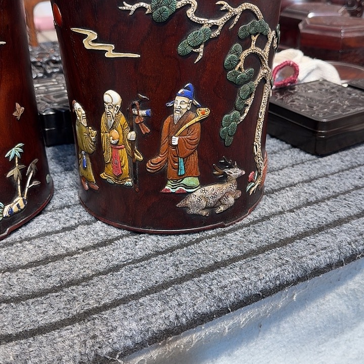 乐***修工艺品的销售收入达到