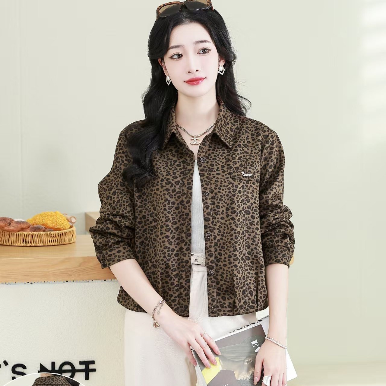 小翻领豹纹外套超级爆款显瘦