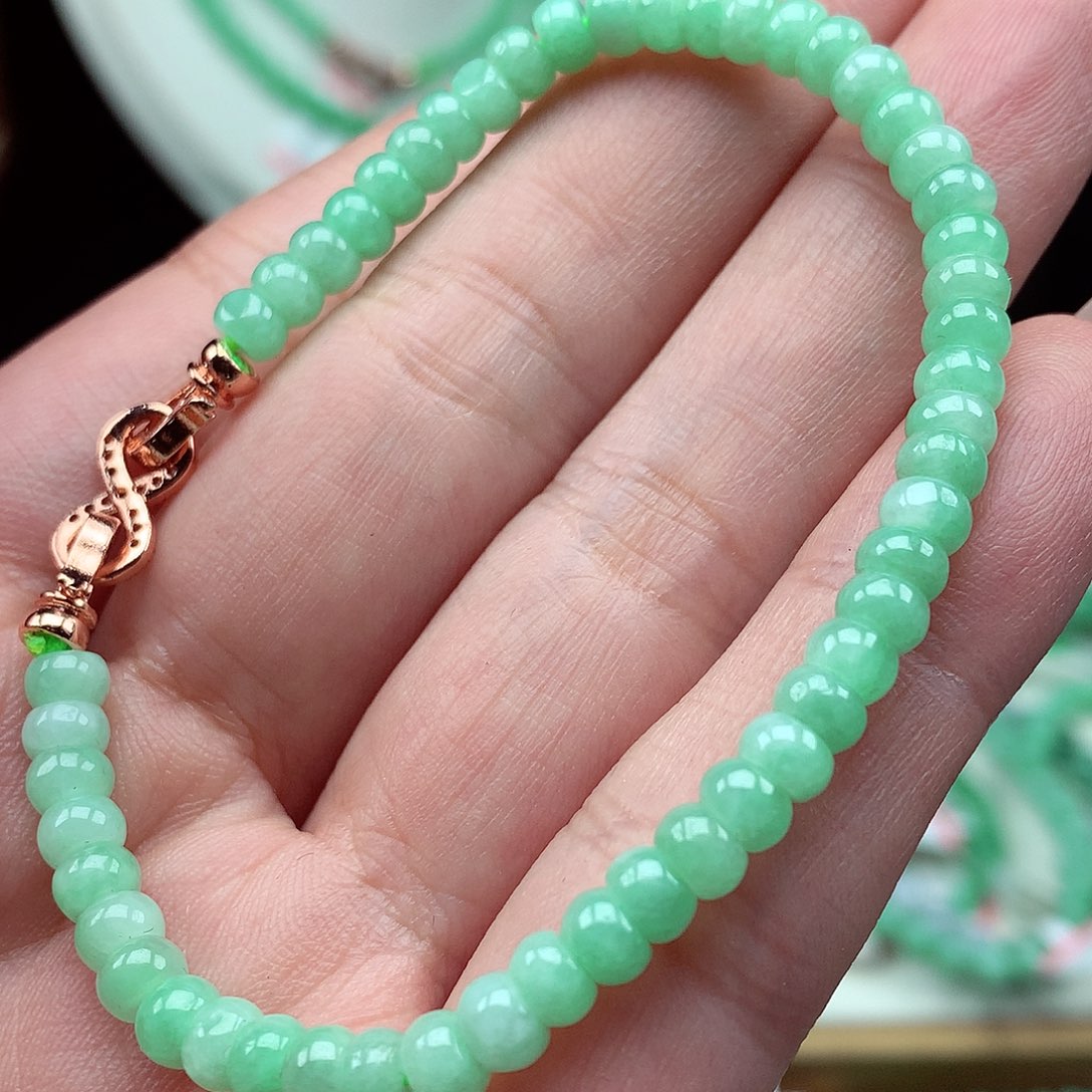 翡翠未镶嵌手链翡翠