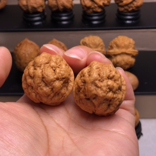 文玩核桃把件血舍利32