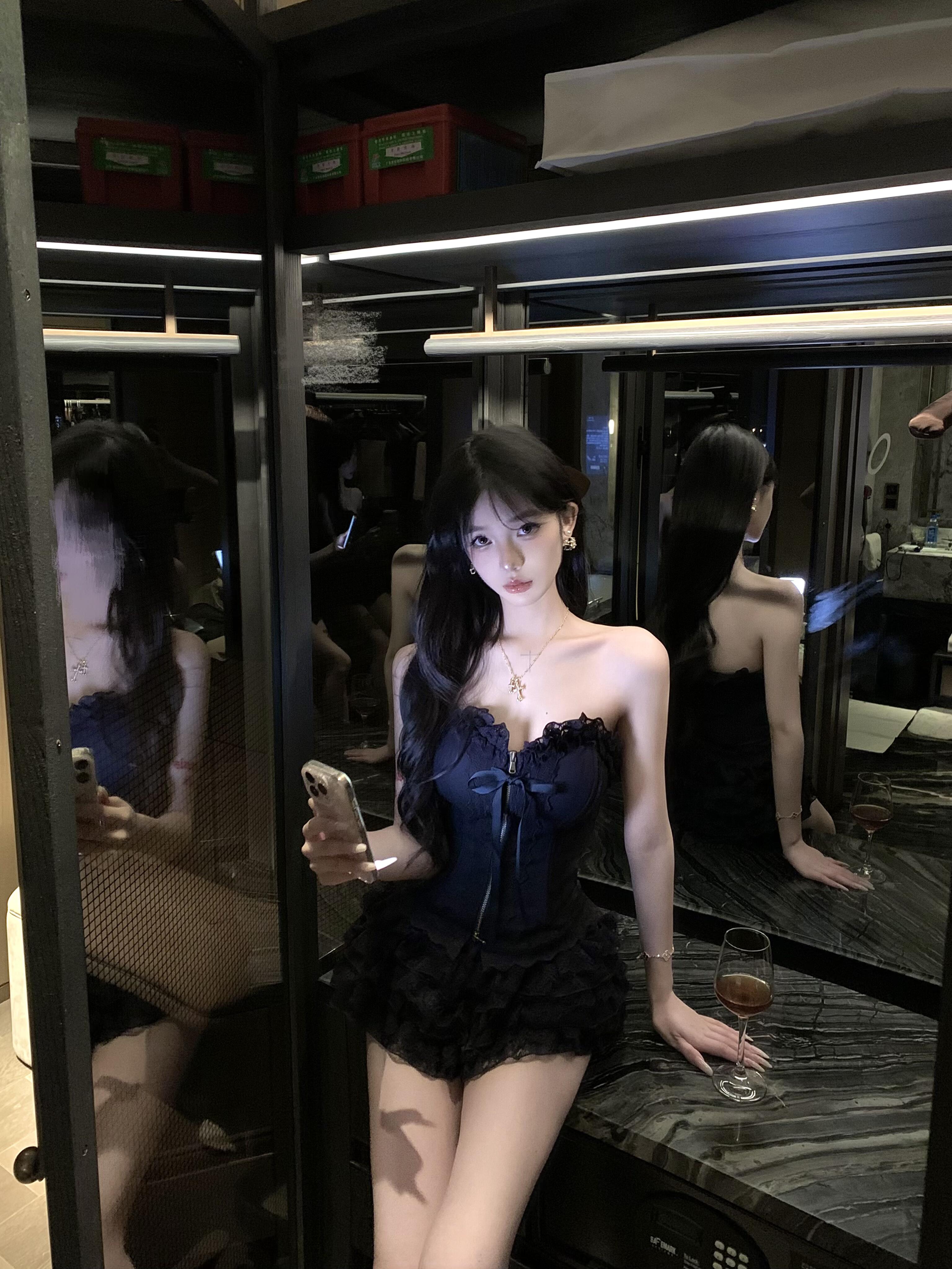 纯欲少女 鱼骨塑形蕾丝刺绣抹胸上衣女层次感蕾丝蛋糕裙半裙套装