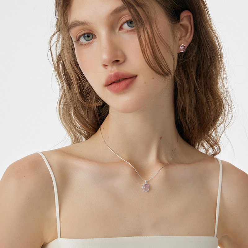 铜合金仿水晶项链 百搭精致椭圆纯银粉项链甜美清新小众设计感