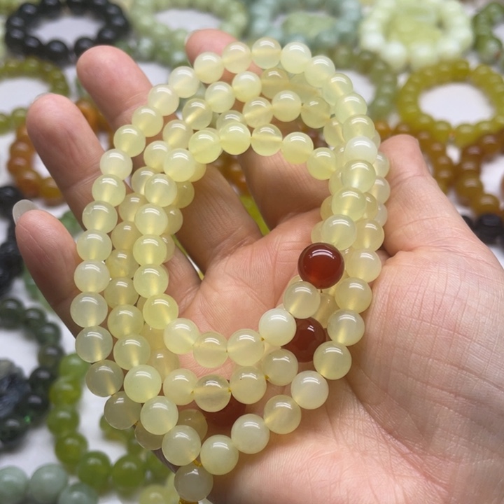 蛇纹石玉手串未镶嵌