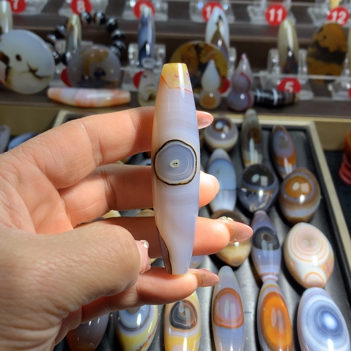 玛瑙/玉髓颈饰未镶嵌吊坠