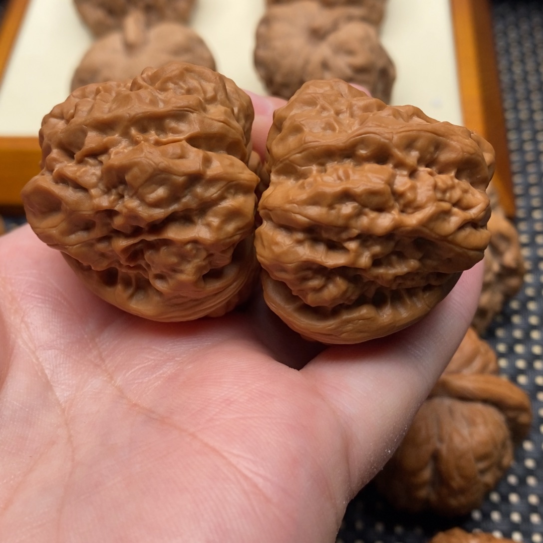 丝***性文玩核桃边37左右