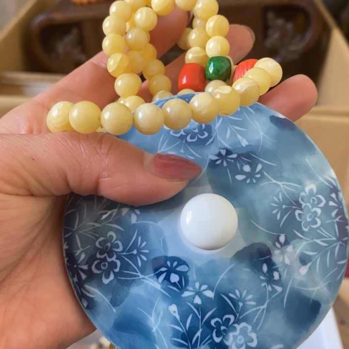 瓷中古工艺品一件