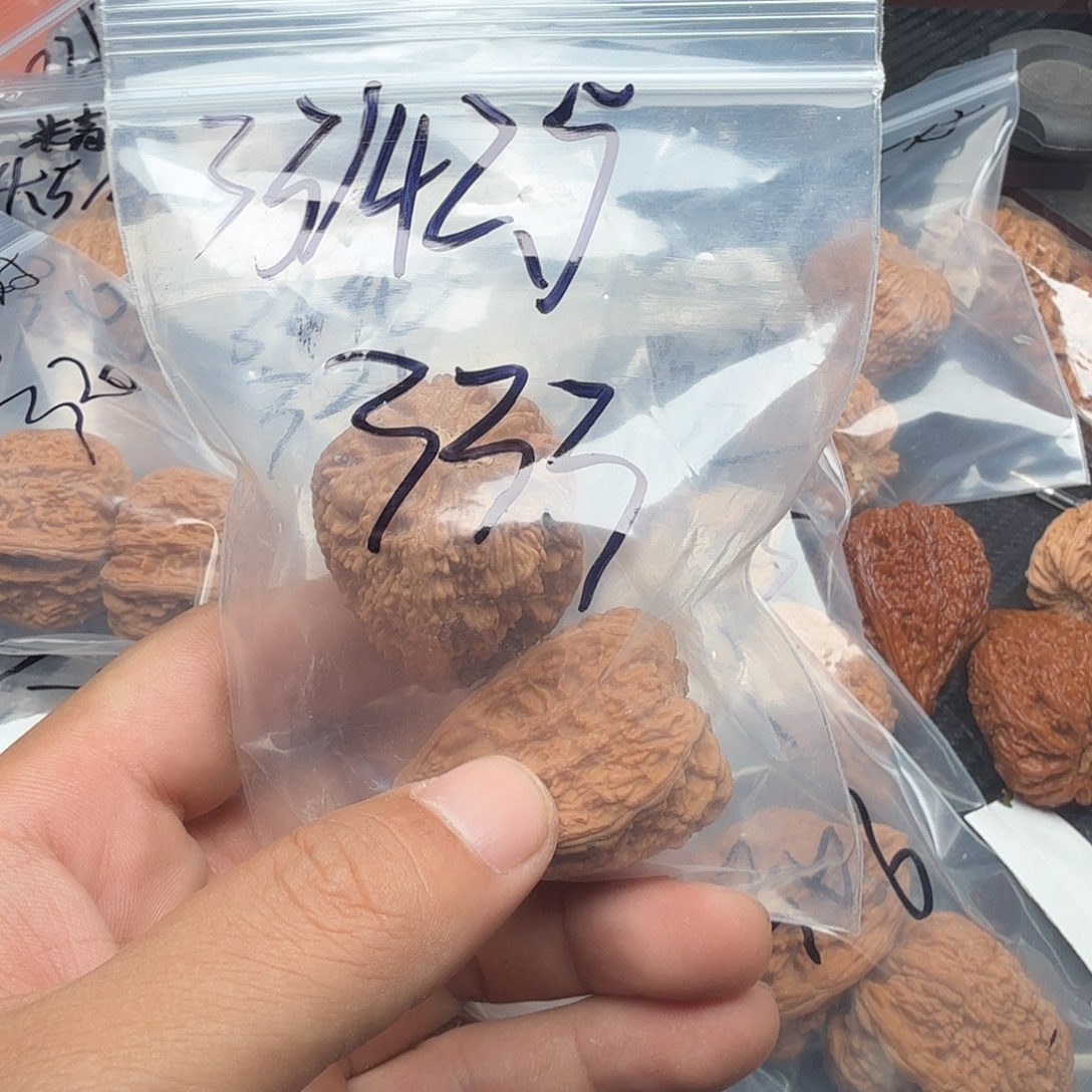 銘***.桃核吊坠福利塔尖核桃333