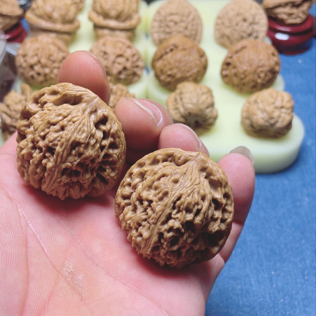 文玩核桃把件全品南疆石