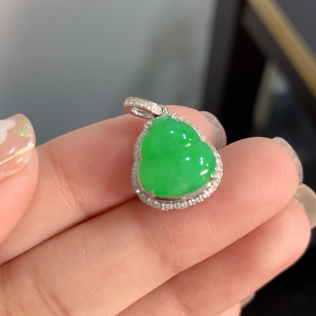 翡翠18K金镶嵌吊坠(不含链)