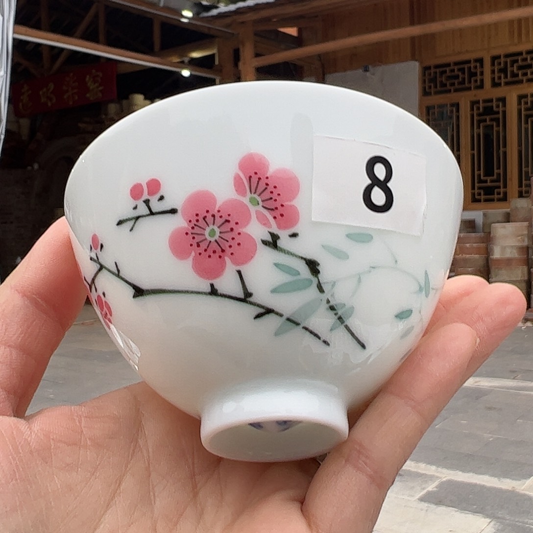 瓷柴窑 红梅鸡心杯，微瑕