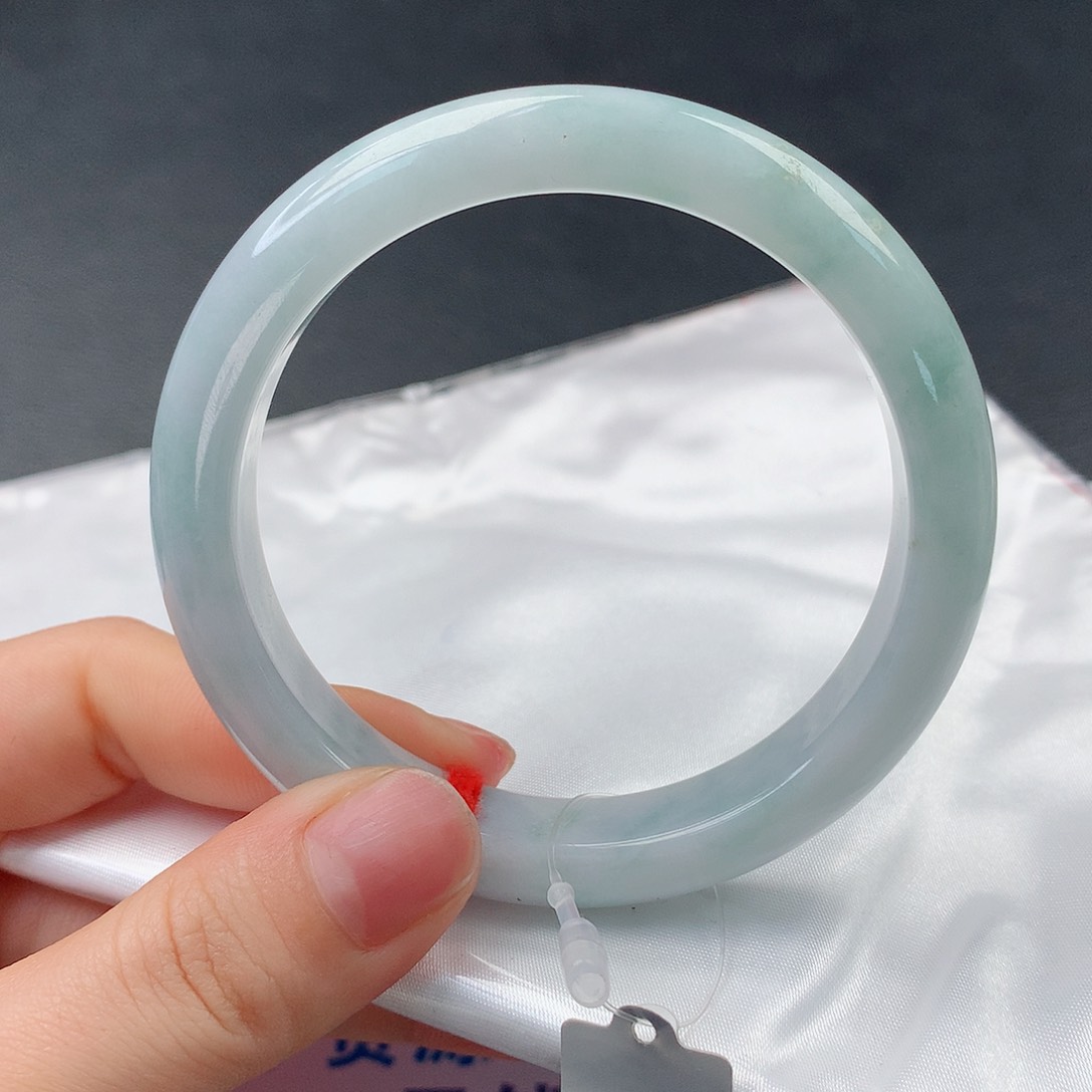 翡翠手镯未镶嵌45正56:6