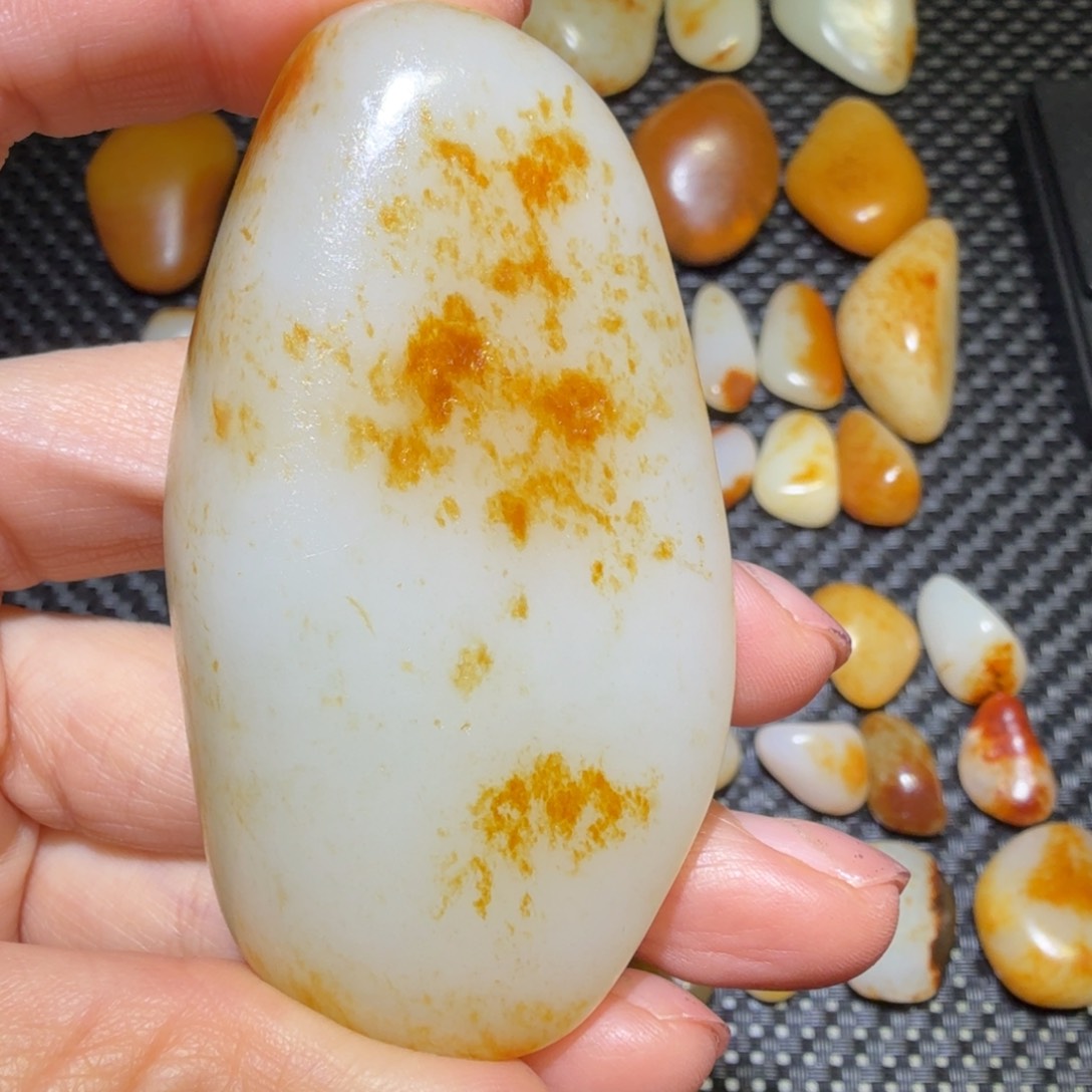 和田玉（糖玉）吊坠(不含链)未镶嵌