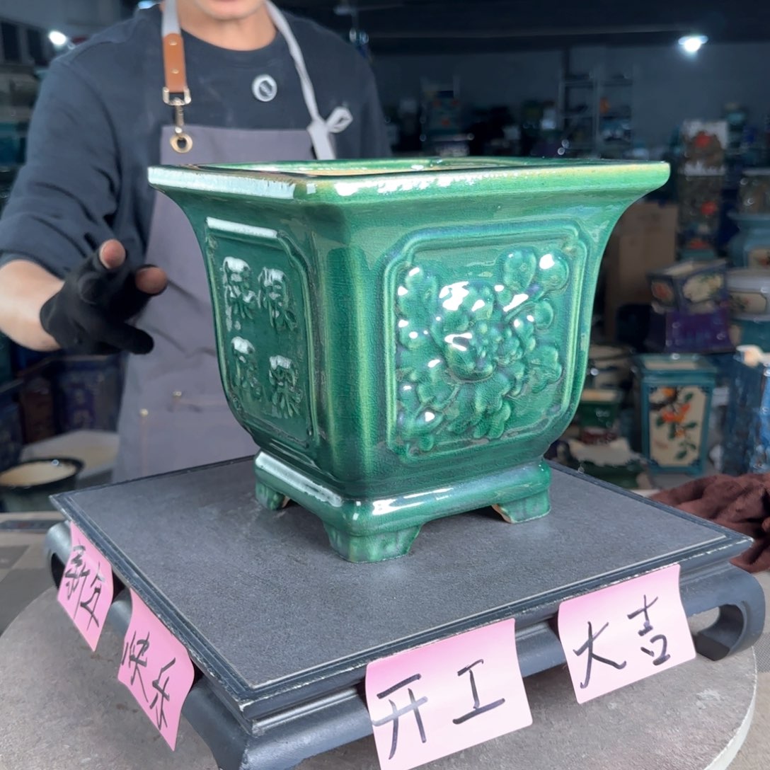 一风堂石湾花盆。