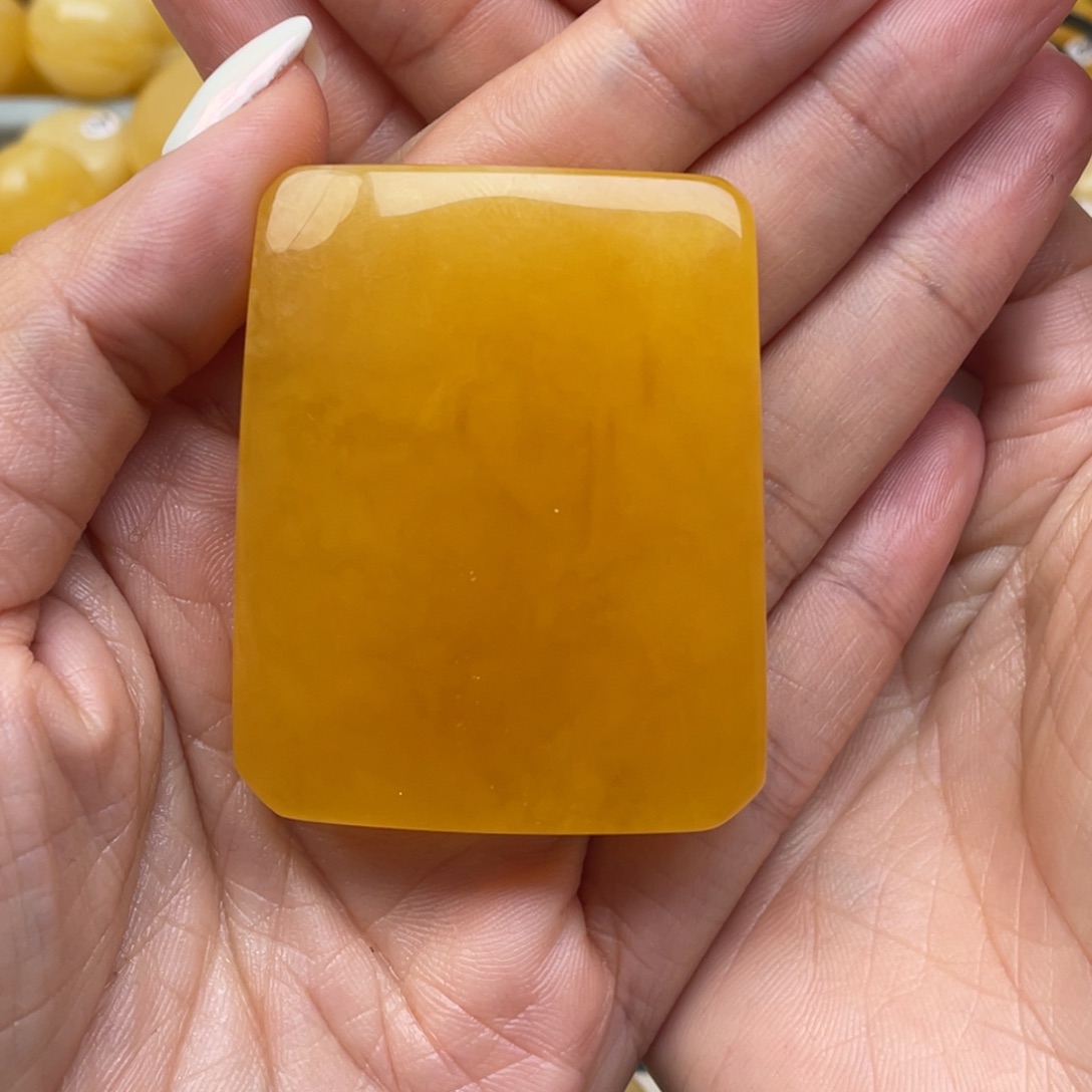 蜜蜡裸石未镶嵌Р**Н微瑕