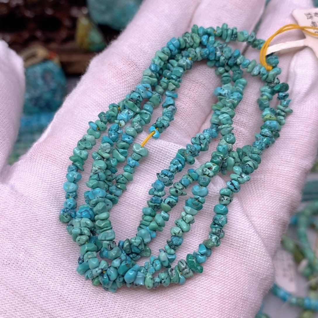 绿松石未镶嵌原矿