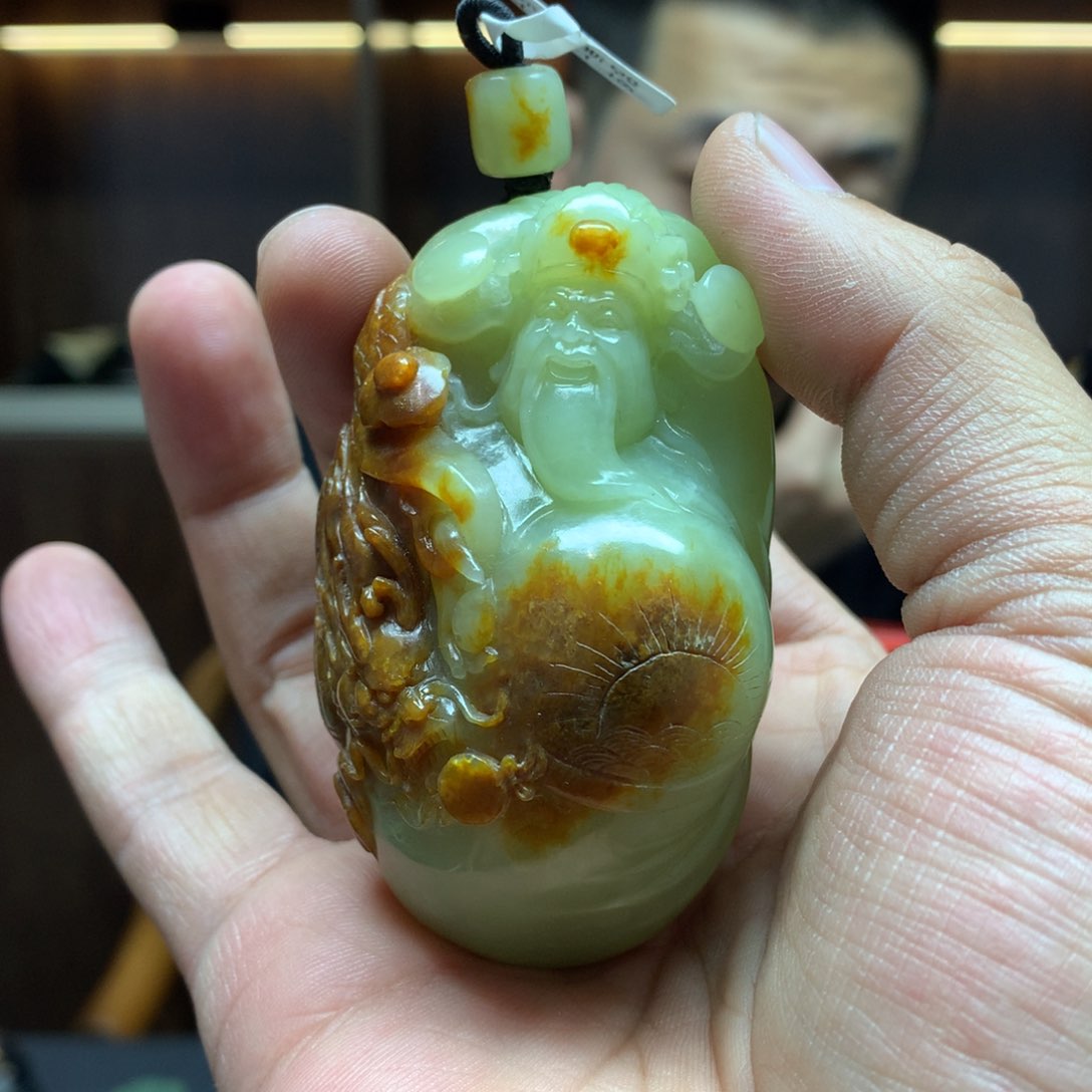 岫岩河磨玉（透闪石质玉）颈饰未镶嵌