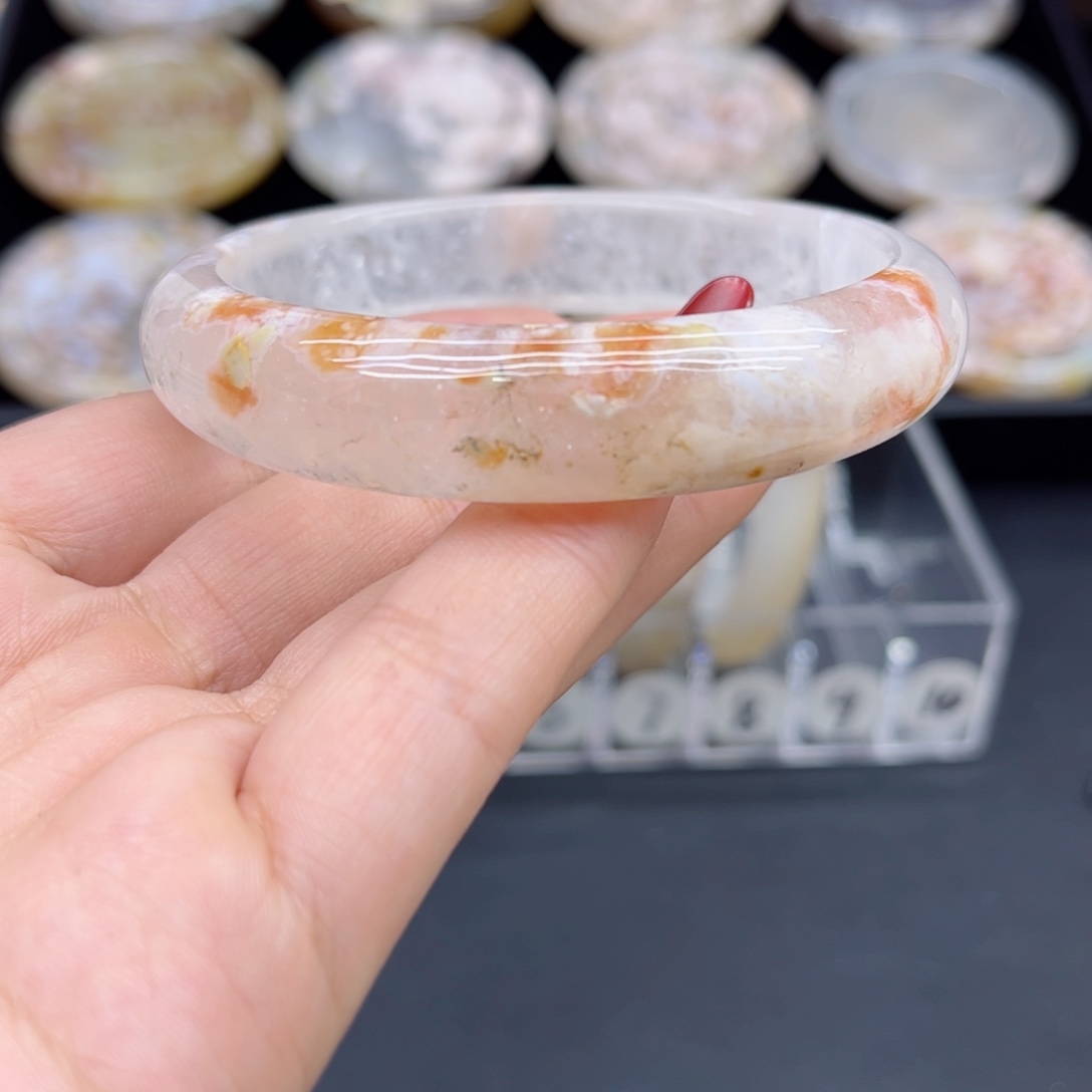 玛瑙/玉髓手镯未镶嵌5859