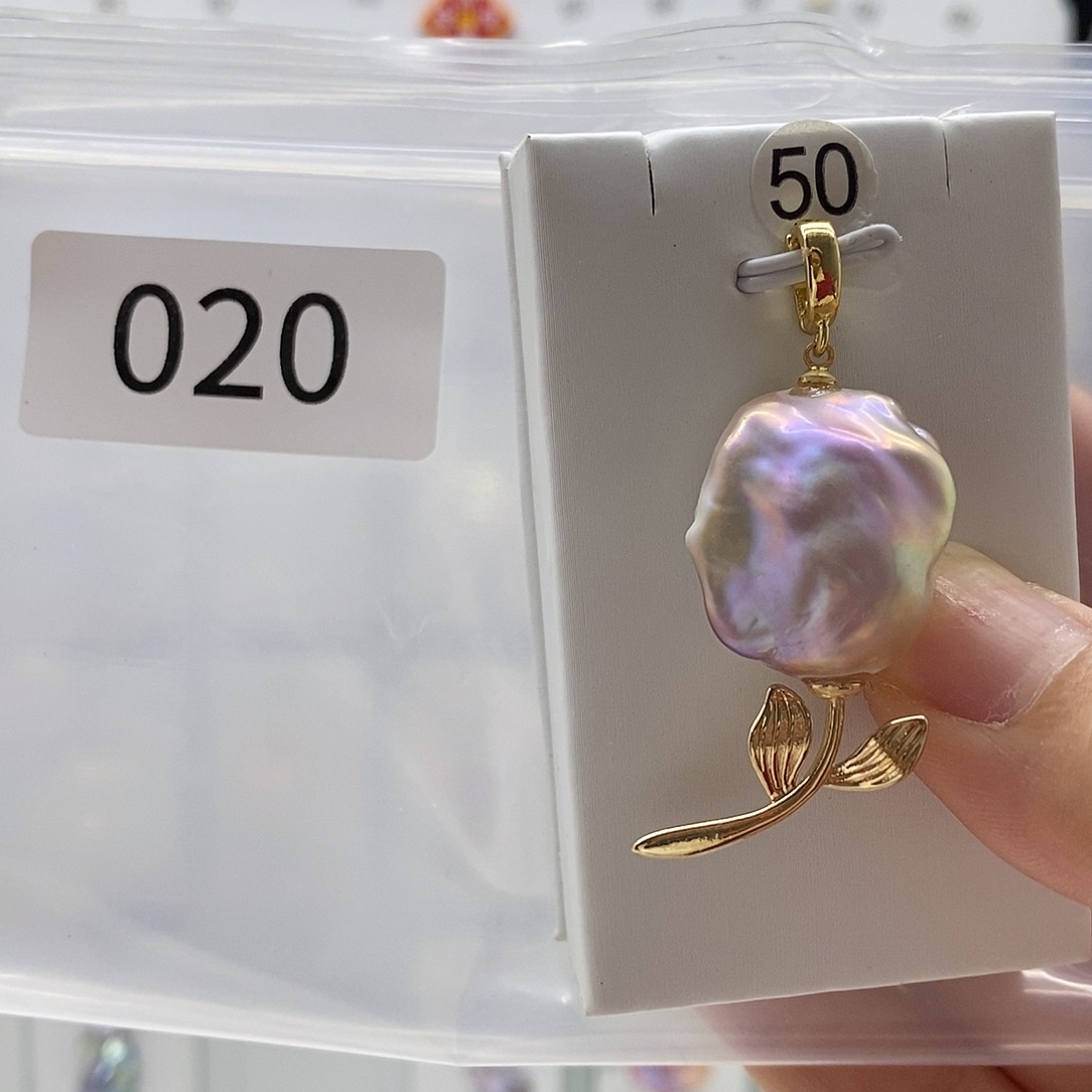 可***碧合金淡水珍珠颈饰