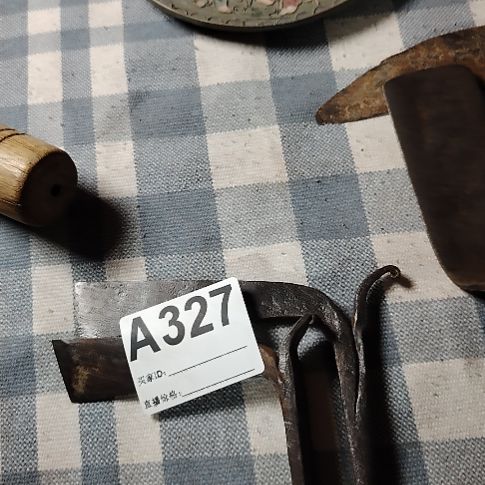 米***儿民俗物件铁器摆件