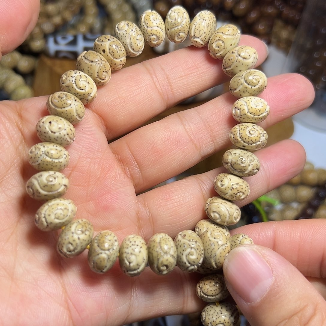 走***去手串星月菩提星月菩提原生态