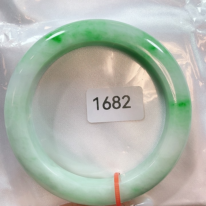 翡翠手镯未镶嵌天然翡翠手镯58