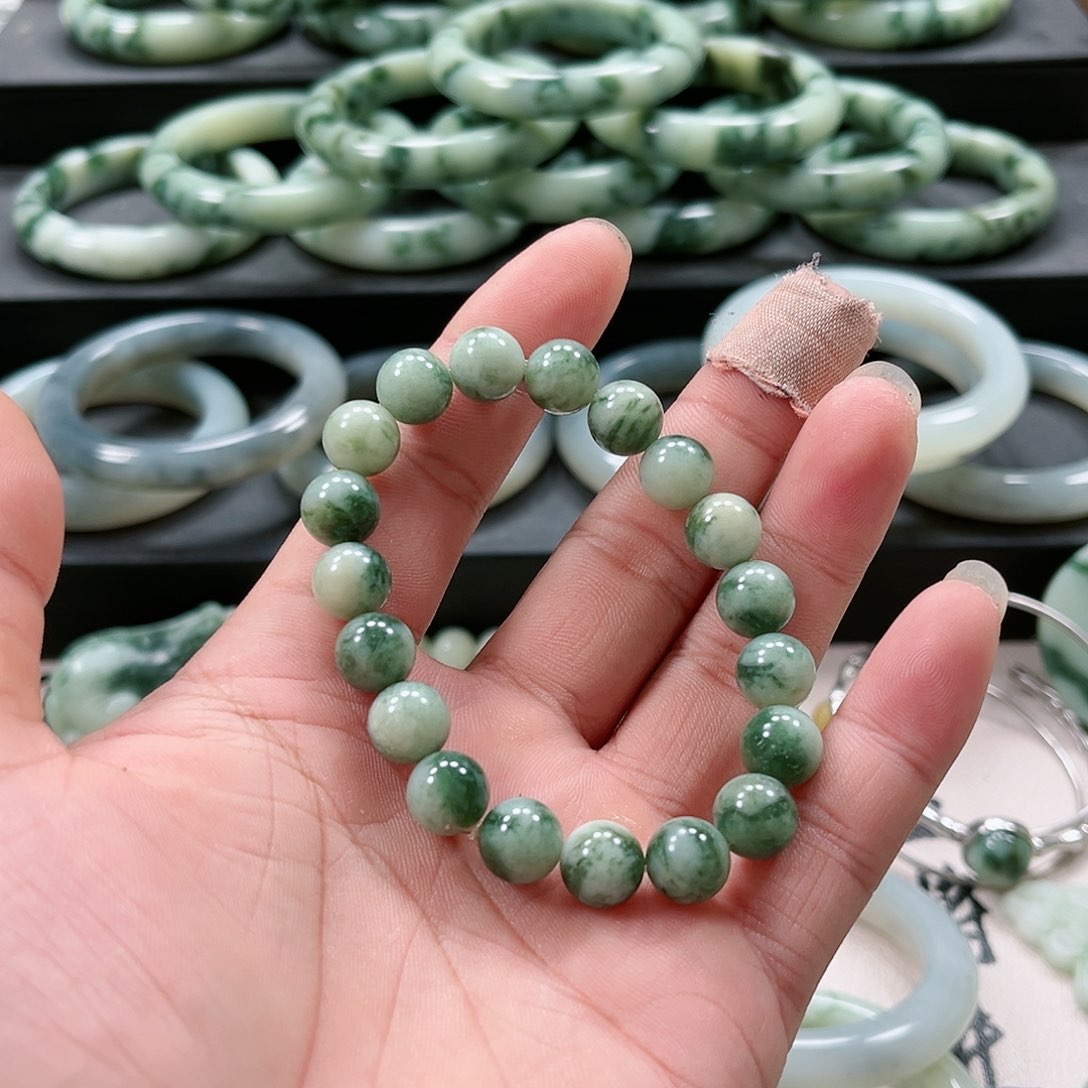 【闪购商品】未镶嵌透闪石-蛇纹石玉手镯贝****）
