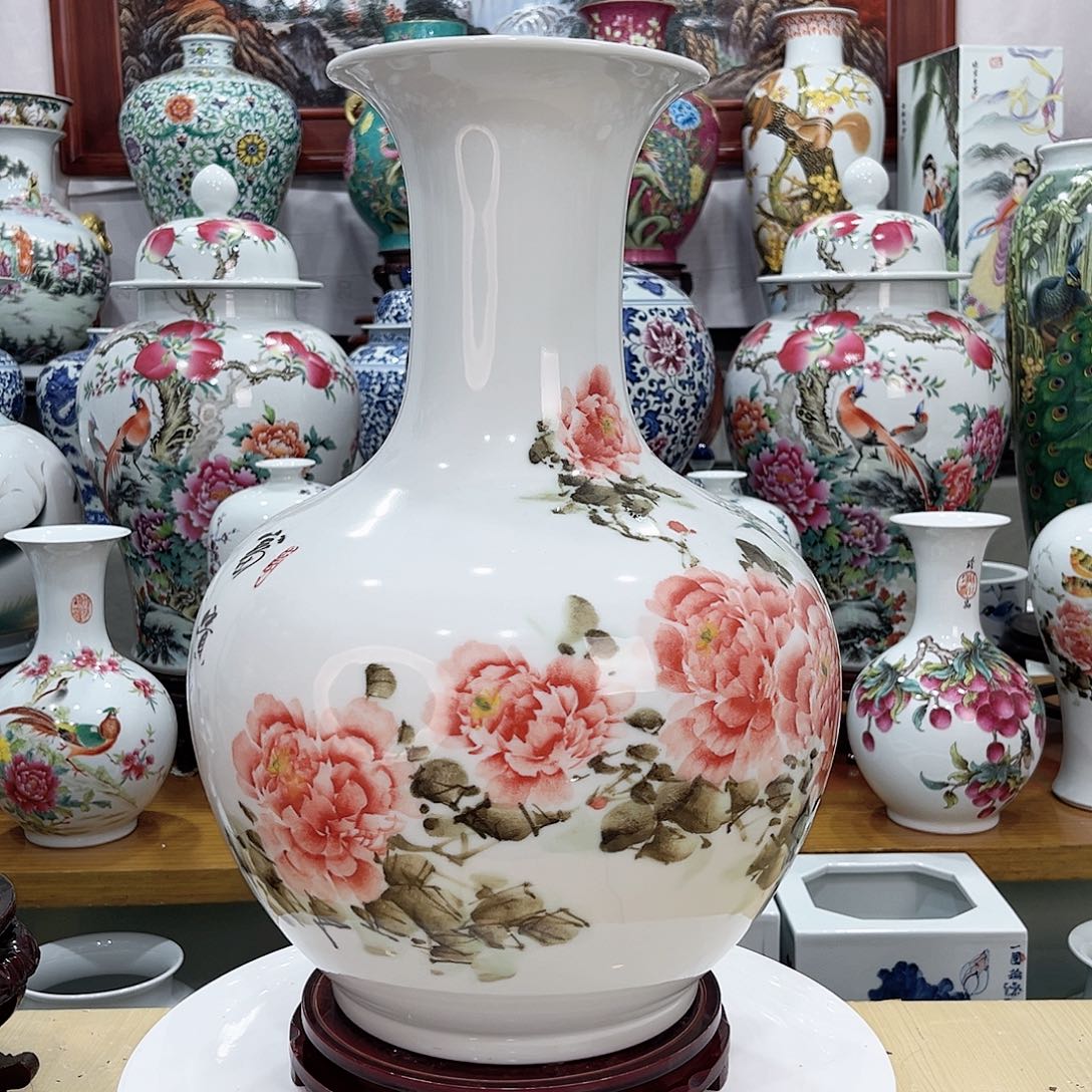 亲***何摆件景德镇的陶瓷