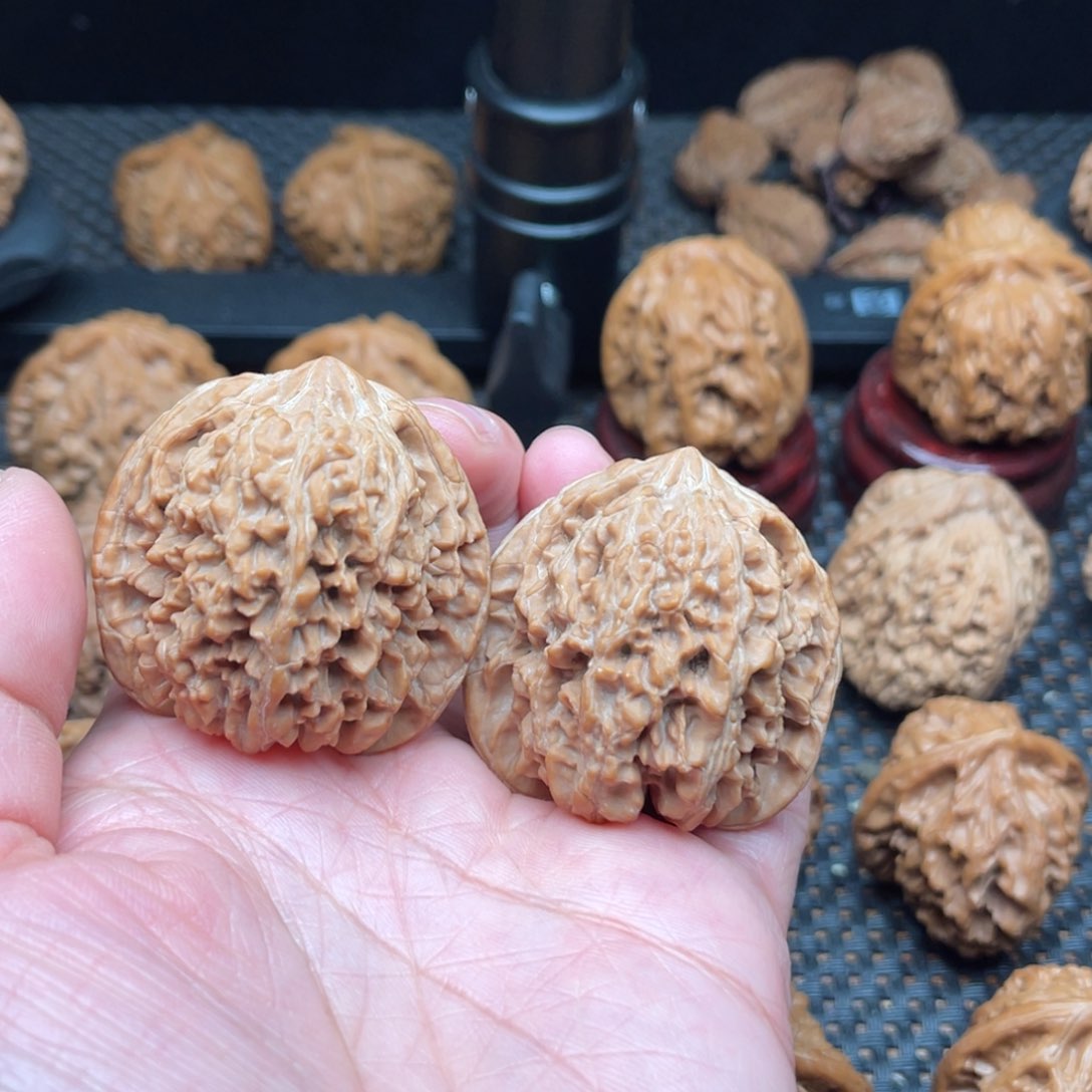 文玩核桃吊坠北*满天星