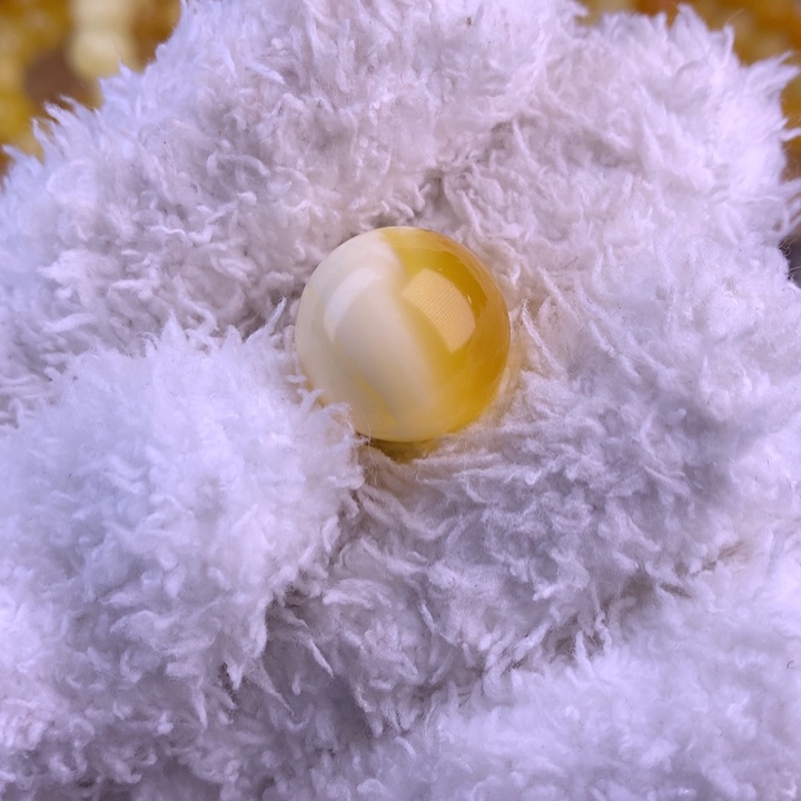 琥珀未镶嵌裸石17.3毫米