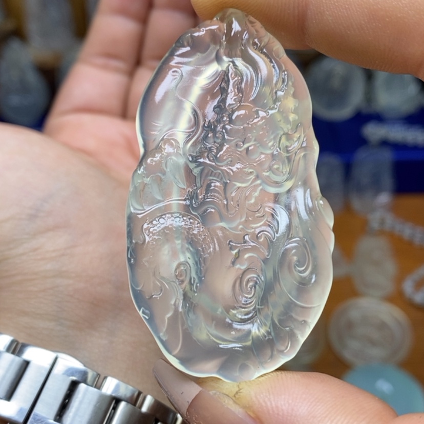 【闪购商品】蛇纹石玉颈饰未镶嵌