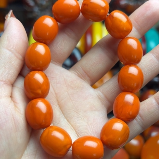 琥珀手串未镶嵌蜜蜡