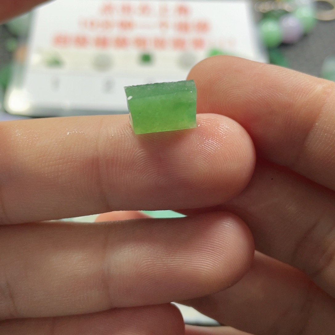 未镶嵌定制翡翠翡翠