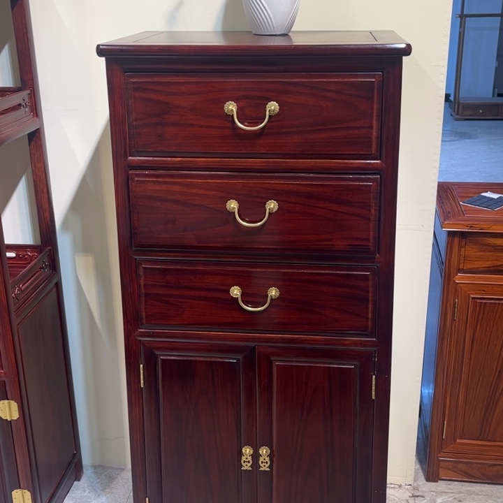 黑酸枝木类成套家具三斗立柜