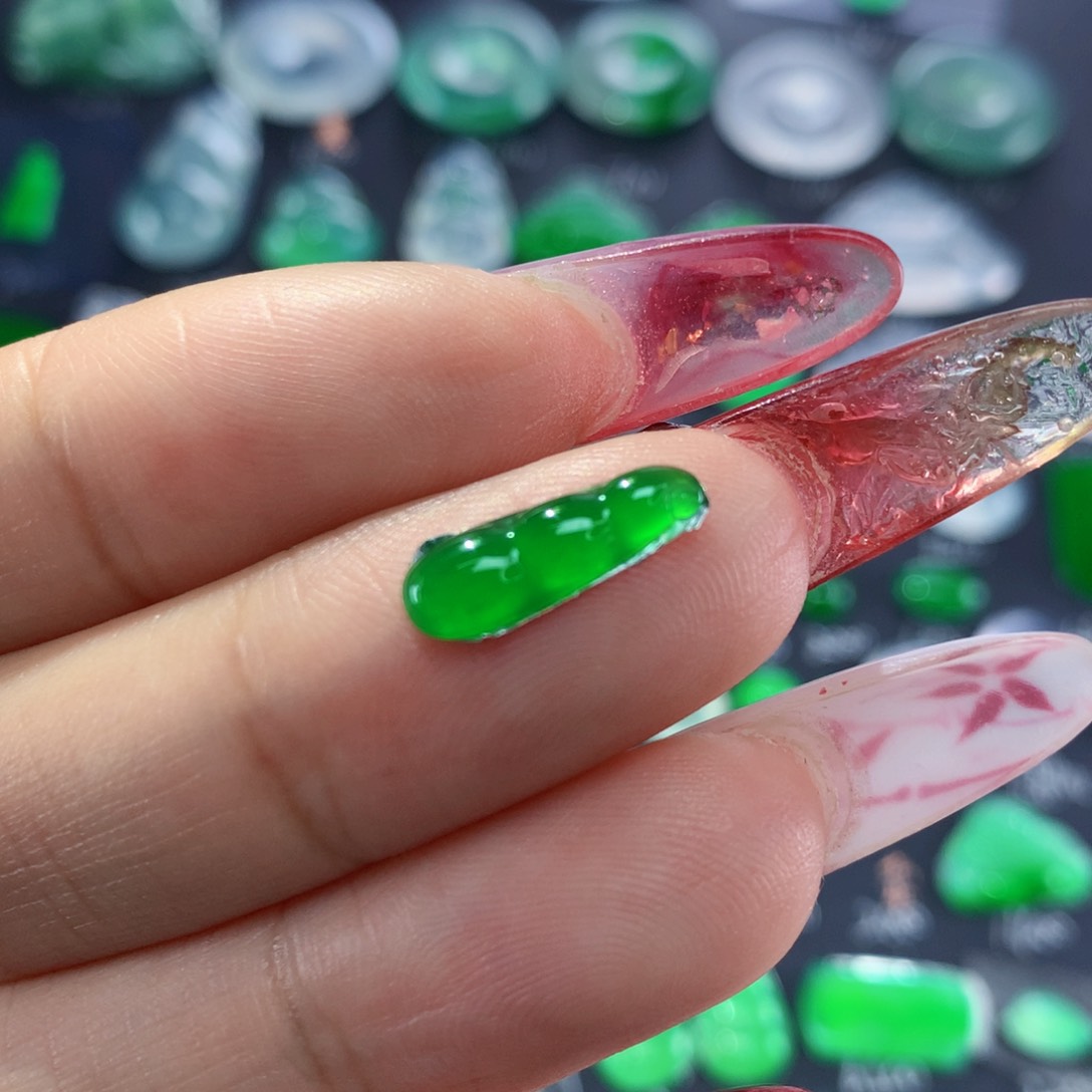 翡翠颈饰未镶嵌纯天然缅甸翡翠A货