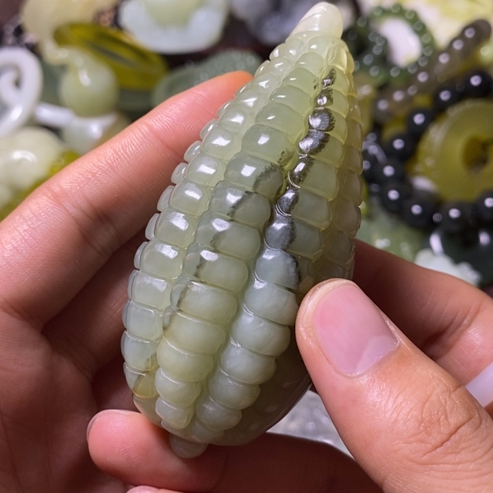 岫玉岫玉手把件未镶嵌榆***明