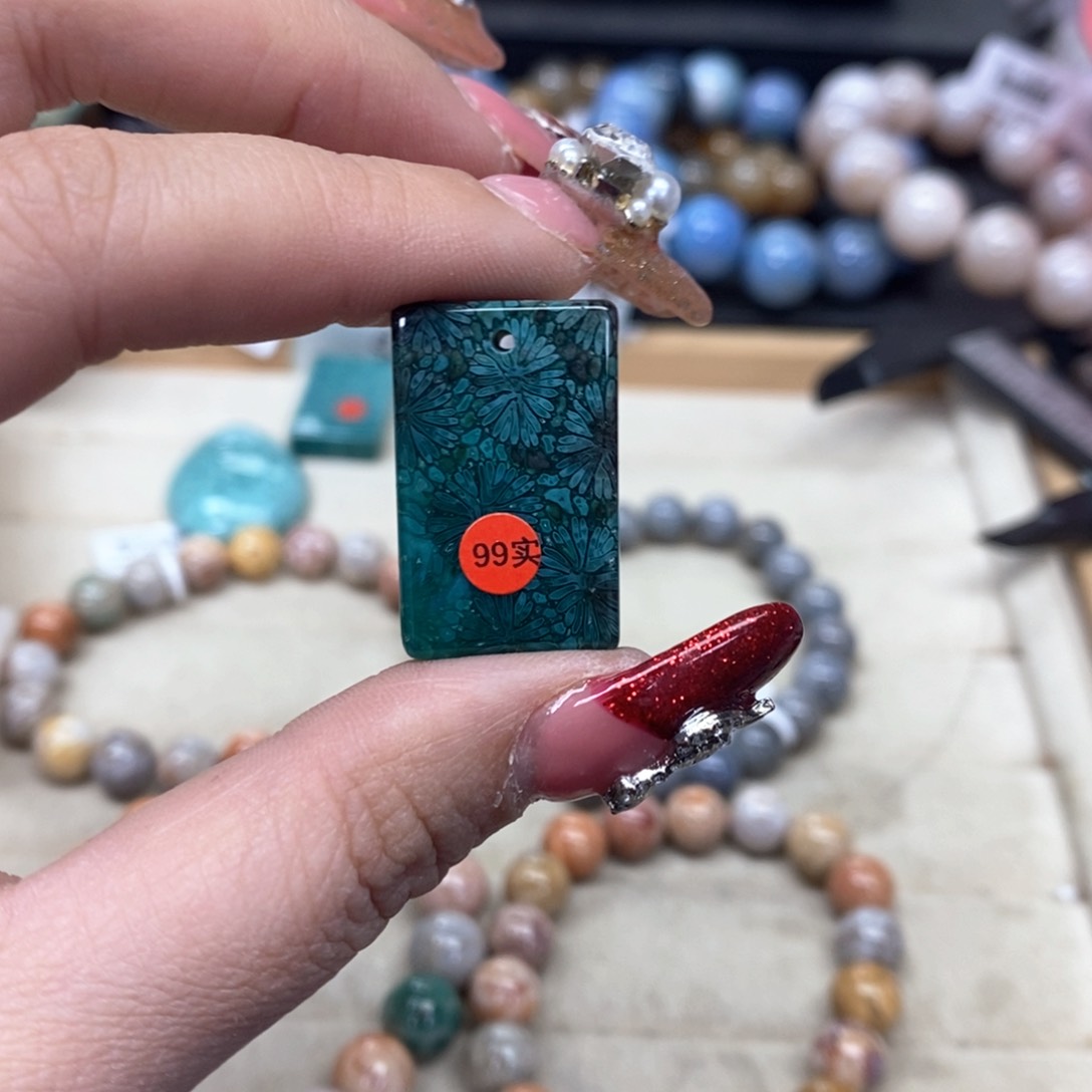 硅化珊瑚（珊瑚玉）手链未镶嵌五***斤069