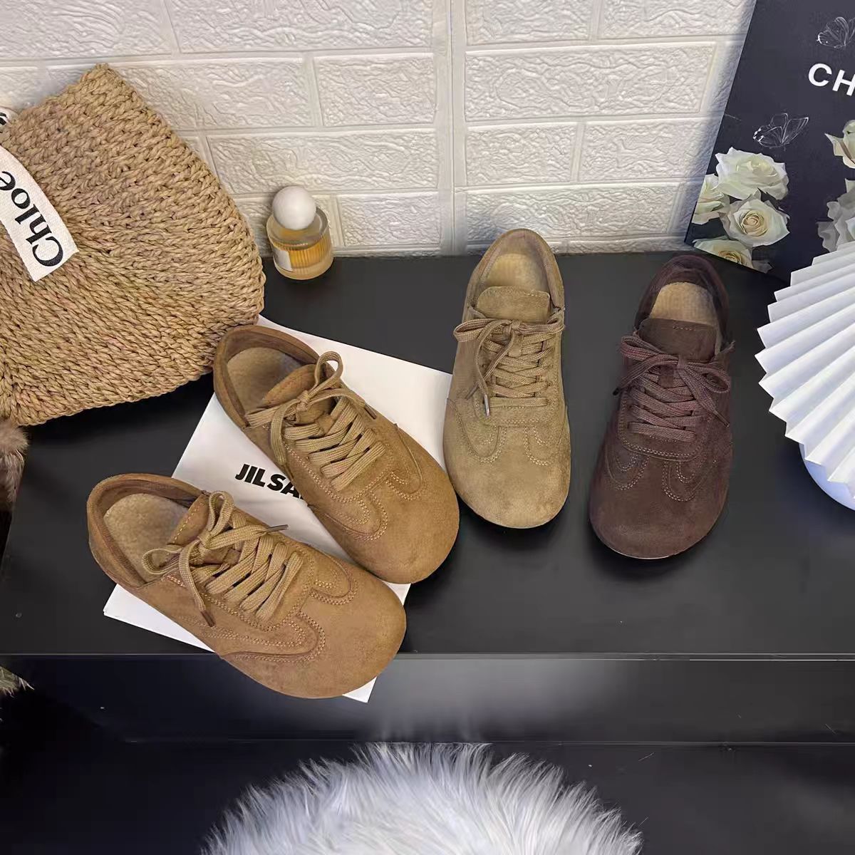 【刘姐高货】系带深口休闲保暖秋季单鞋板鞋休闲时尚鞋555