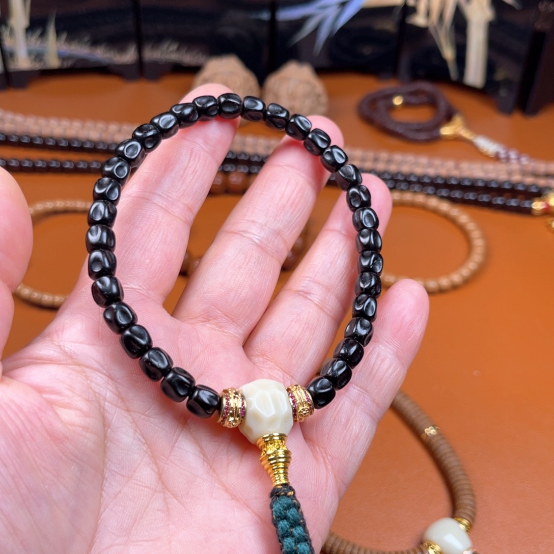 椰蒂吊坠56888999999