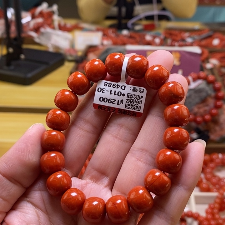 未镶嵌卡11m+南红玛瑙