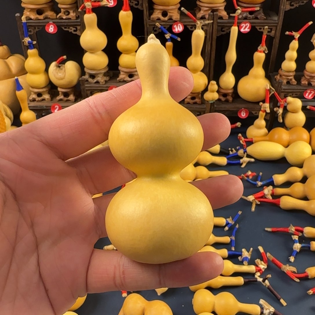 宫廷四六肚直立稳坐