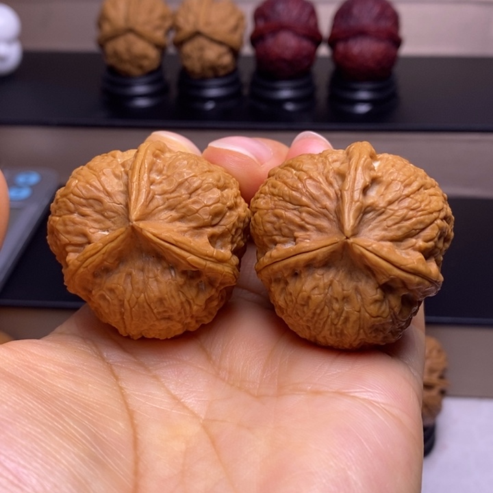 把件文玩核桃金香炉三楞22