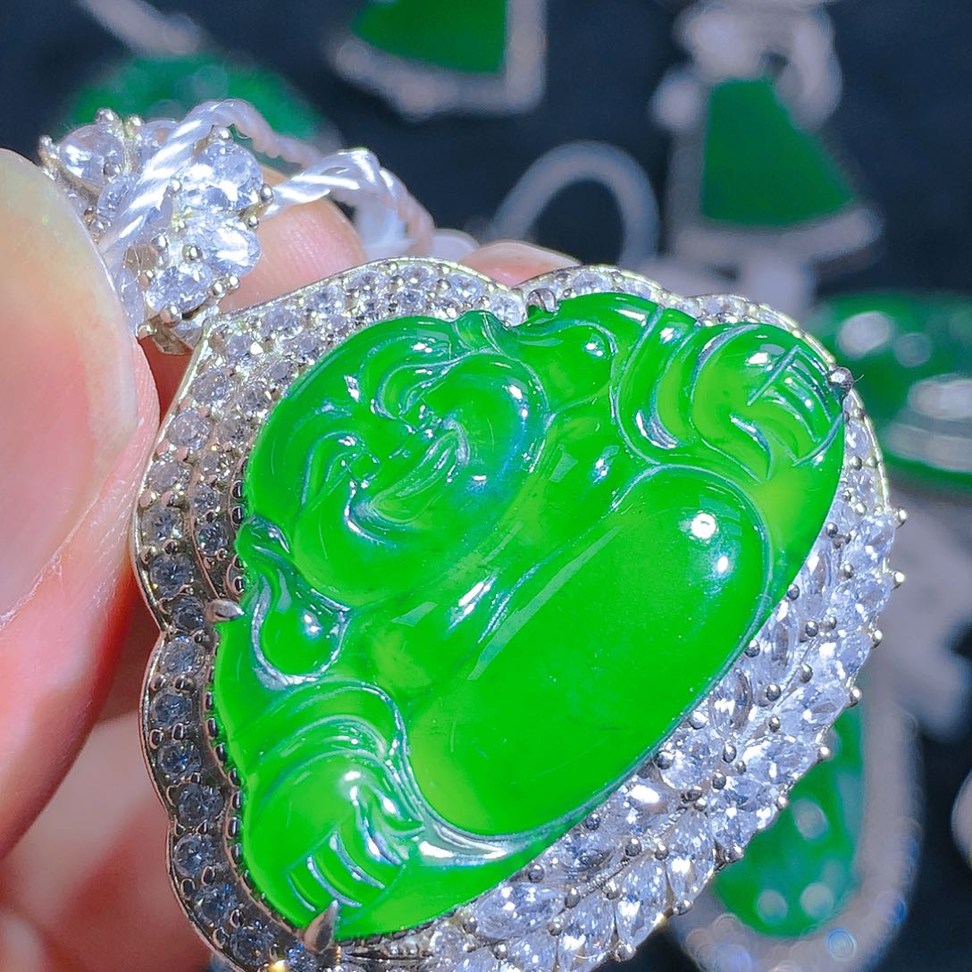 翡翠颈饰银S925镶嵌吊坠