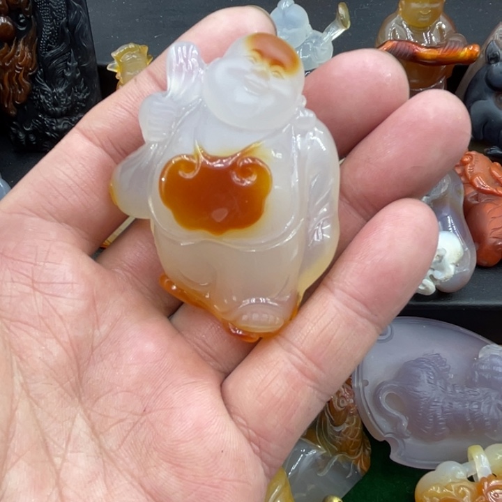 传***奇玛瑙/玉髓合金颈饰