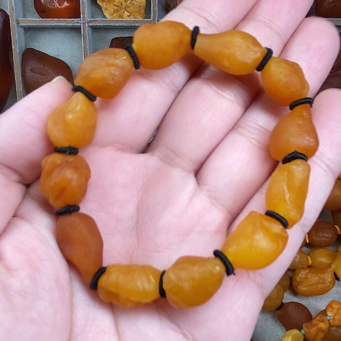 琥珀未镶嵌珠宝奇石